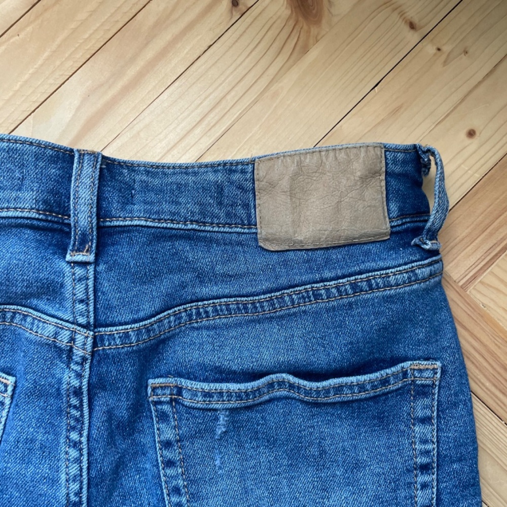 High Waisted Denim Cutoff Shorts - Picture 5 of 6